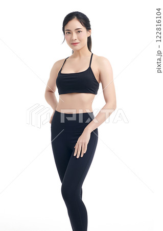 Beautiful young asian sport woman with sportswear ready for exercise on white background, Advertising sportswear and yoga wear, Healthy lifestyle, sport. 122816104