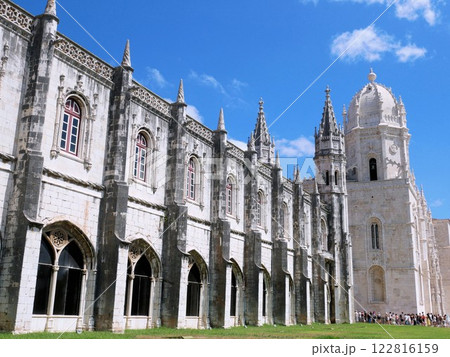 ポルトガル、リスボンの有名なジェロニモス修道院 122816159