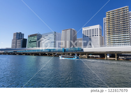 東京 品川シーサイド 京浜運河と品川シーサイド駅周辺の風景 東京 品川シーサイド 京浜運河と品川シーサイド駅周辺の風景 122817070