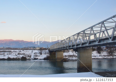 JR東日本飯山線の替佐駅から長野駅までの風景(2022年12月) JR東日本飯山線の替佐駅から長野駅までの風景(2022年12月) 122817353