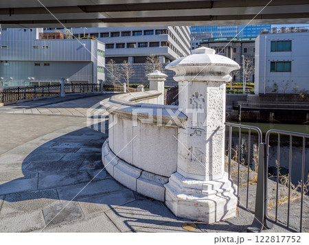 東京都内で現存する最古の石橋【常磐橋】の親柱 東京都内で現存する最古の石橋【常磐橋】の親柱 122817752