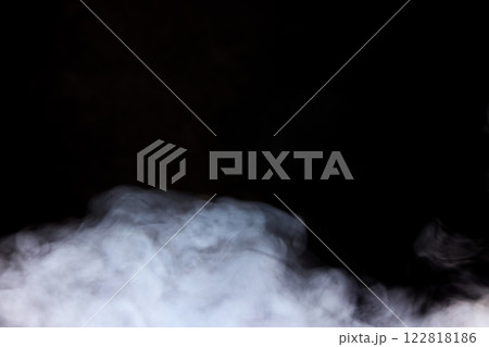 黒背景_煙 122818186