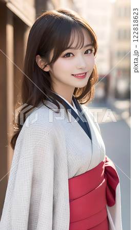 着物を着た若い女性 122818623