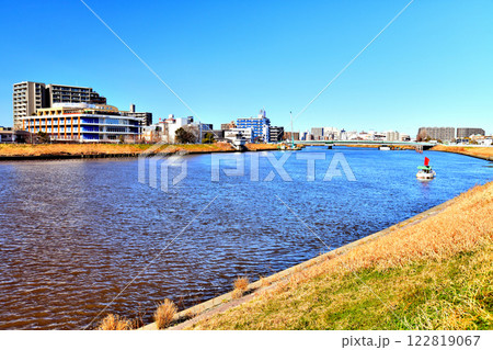中川大橋／中川方面を下流側より望む(東京都葛飾区)【2025.1】 122819067
