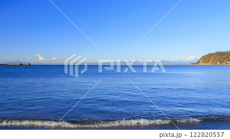 逗子海岸から見た冠雪富士山 逗子海岸から見た冠雪富士山 122820557