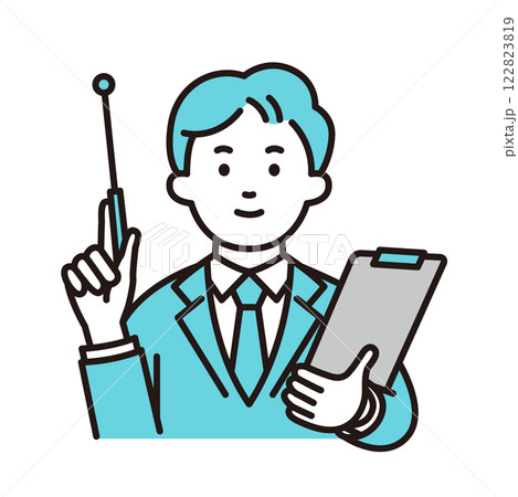 説明する若い会社員 122823819