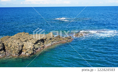 新潟県糸魚川の風景(能生海洋公園から見る海岸) 新潟県糸魚川の風景(能生海洋公園から見る海岸) 122828583