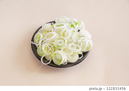 カット白ねぎ 122831456