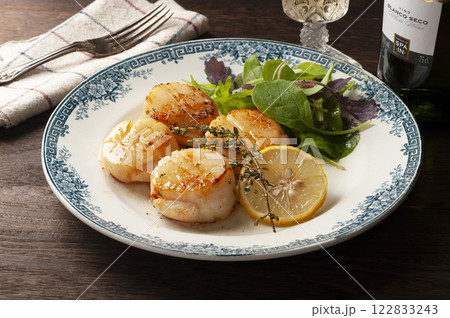 高級ホタテのソテーバターを絡めて 122833243