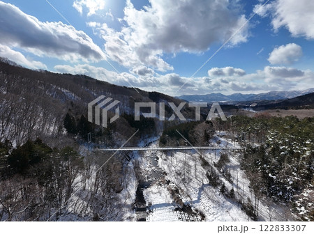 冬のやまびこ吊り橋　空撮 122833307