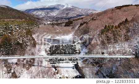 冬のやまびこ吊り橋 空撮 冬のやまびこ吊り橋 空撮 122833311