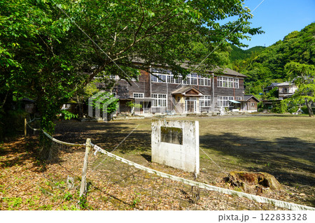 芦北町立女島小学校（廃校） 122833328