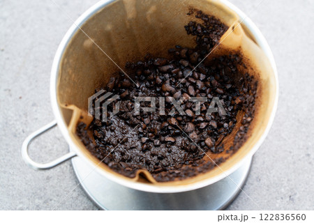 コーヒードリップの出涸らし コーヒードリップの出涸らし 122836560