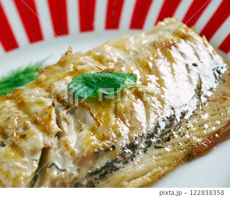 grilling mackerel 122838358