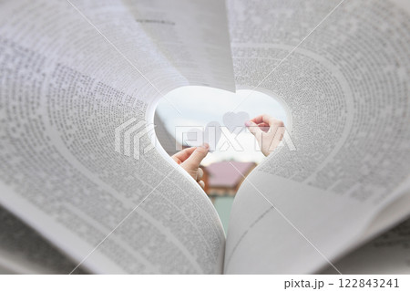 Love Across the Pages. Love Across the Pages. 122843241