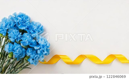 父の日バナー　黄色と青　カーネーションの背景フレーム　コピースペース 122846069