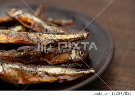 わかさぎの佃煮のクローズアップ わかさぎの佃煮のクローズアップ 122847883