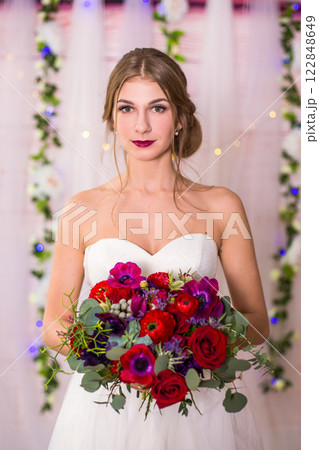Beautiful Woman Bride Makeup and Hairstyle, Girl studio 122848649