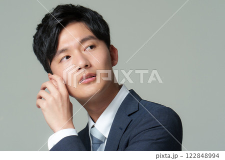 ビジネス 男性 ビジネス 男性 122848994