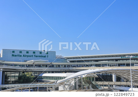 成田空港 第1ターミナル 青空 成田空港 第1ターミナル 青空 122849723