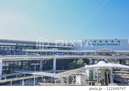 成田空港　第1ターミナル　青空 122849747