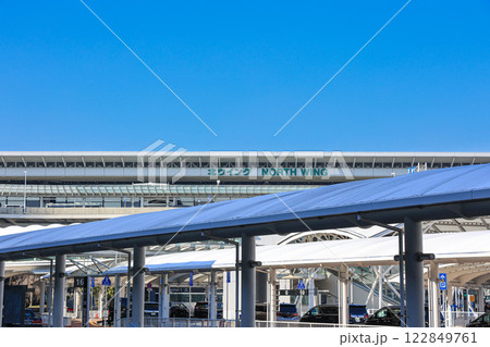 成田空港 第1ターミナル 青空 成田空港 第1ターミナル 青空 122849761