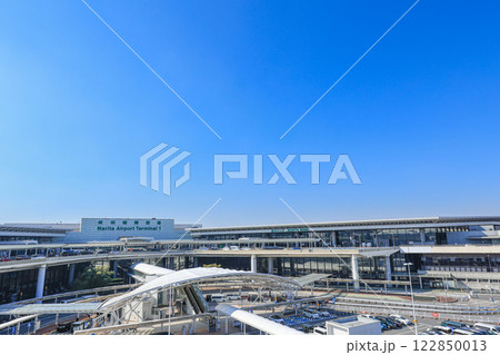 成田国際空港 第1ターミナル 青空 成田国際空港 第1ターミナル 青空 122850013