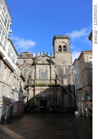 サンティアゴ・デ・コンポステーラの街並み サンティアゴ・デ・コンポステーラの街並み 122850255