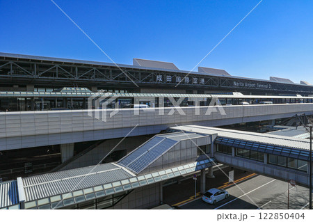 成田国際空港　第2ターミナル　青空 122850404