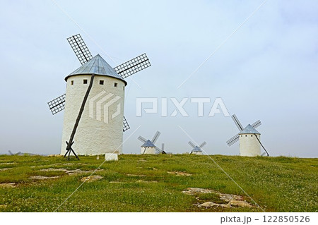 ラマンチャの風車、カンポ・デ・クリプタナ ラマンチャの風車、カンポ・デ・クリプタナ 122850526