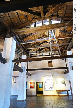 カンポ・デ・クリプターナ、エル・ポシート・レアル16世紀の建築 カンポ・デ・クリプターナ、エル・ポシート・レアル16世紀の建築 122850597