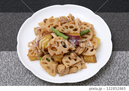 レンコンとサツマイモの照り焼き 122852865