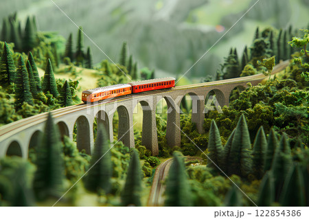 世界遺産  レーティッシュ鉄道／スイス・イタリア 122854386
