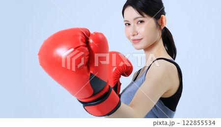 女性ボクサーのイメージ 122855534
