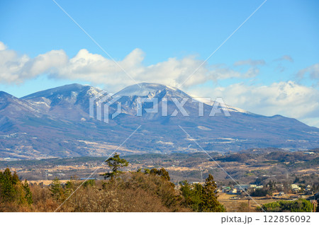 ガトーショコラな浅間山と山麓の風景【長野県】 122856092
