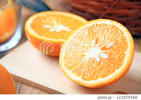 旬のみかん(スイートスプリング) 旬のみかん(スイートスプリング) 122859366