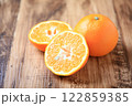 旬のみかん（伊予柑） 122859385
