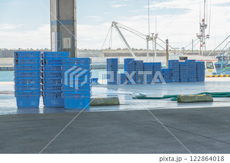 【大洗　漁港の様子　大洗地方卸売市場】 122864018