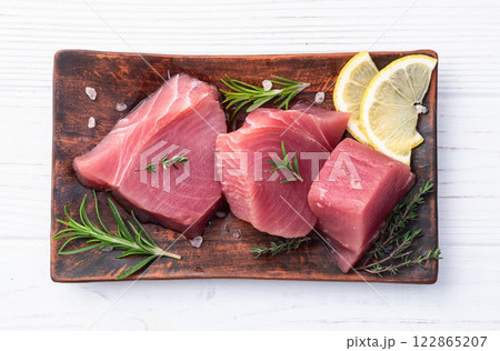 Raw tuna steak ( fillet ) photography . Top view Raw tuna steak ( fillet ) photography . Top view 122865207