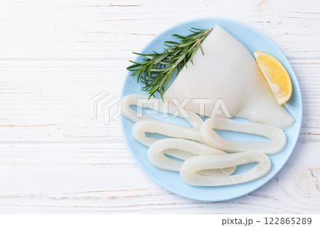 Squid tube and ring photography . Seafood top view 122865289