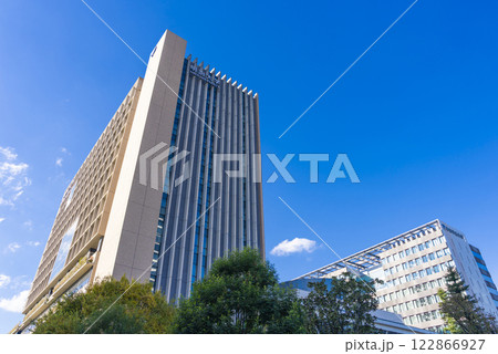 明治大学と帝京平成大学　中野キャンパス 122866927