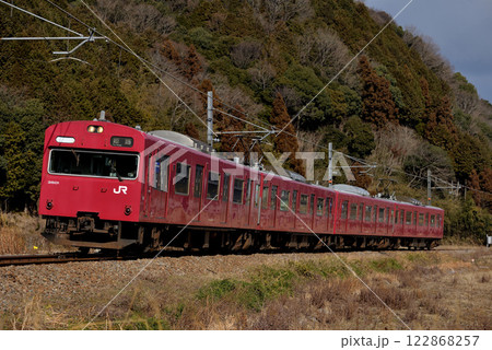 播但線を走る103系3500番台普通電車4両 播但線を走る103系3500番台普通電車4両 122868257
