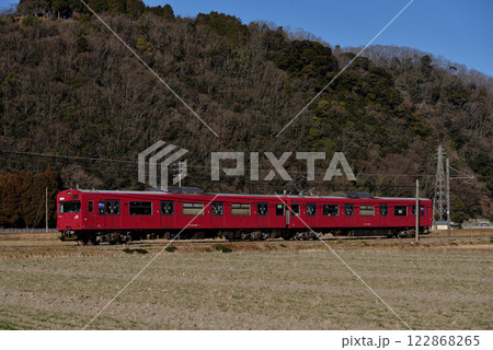 播但線を走る103系3500番台普通電車2両 122868265