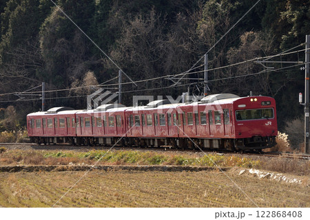 播但線を走る103系3500番台普通電車4両 122868408