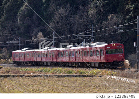 播但線を走る103系3500番台普通電車4両 122868409