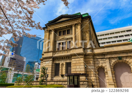 東京 中央区 日本銀行本店前の桜 東京 中央区 日本銀行本店前の桜 122869298