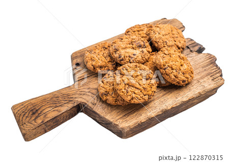 Classic american chocolate chip cookie isolated on a white background Classic american chocolate chip cookie isolated on a white background 122870315