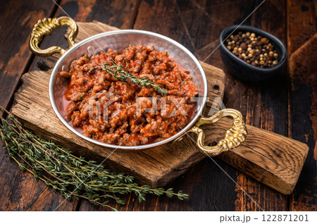 Bolognese Sauce, Authentic Italian meat and tomato pasta recipe. wooden background. top view 122871201