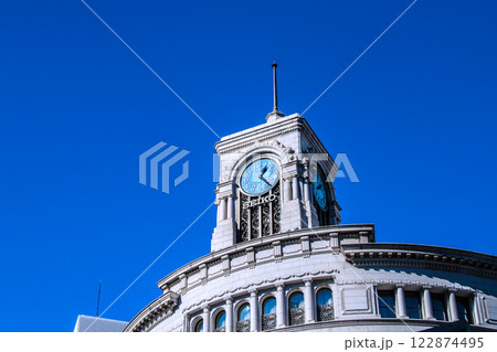 日本の東京都市景観 新時代へ…青空に映えるセイコーハウス銀座などを望む。新しい時代に希望の光=8日 日本の東京都市景観 新時代へ…青空に映えるセイコーハウス銀座などを望む。新しい時代に希望の光=8日 122874495