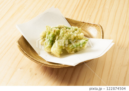 山菜　タラの芽の天ぷら　イメージ 122874504